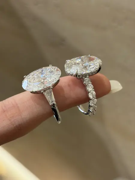 Кольцо «Овал» с боковыми камнями, 8 ct